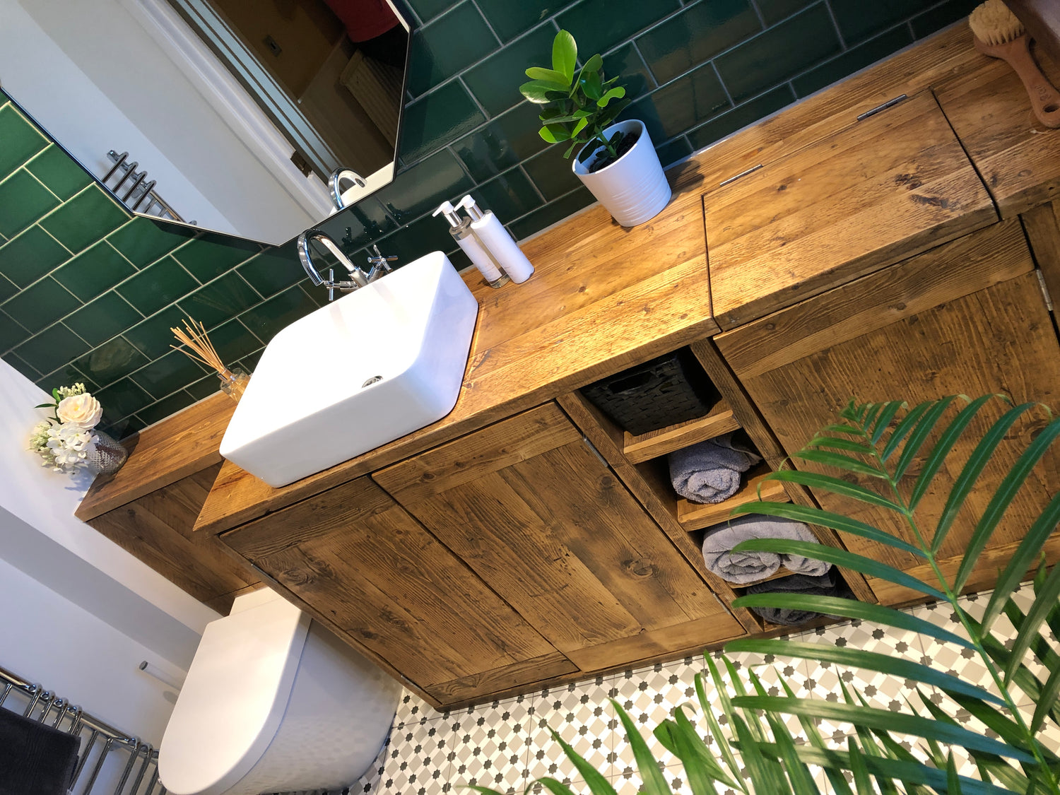 Vanity Units – Outhouse