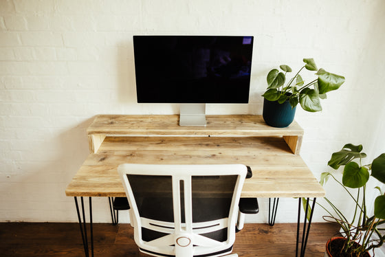 Hairpin desk with monitor riser